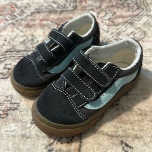 Toddler old skool Vans size 6.5